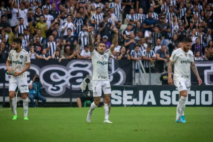 Dudu comemora o gol em Ceará x Palmeiras