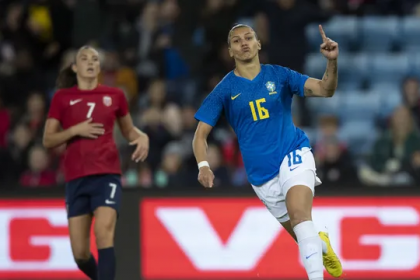 Bia Zaneratto Noruega x Brasil seleção feminina