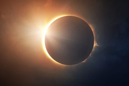 Raro eclipse solar híbrido é visto em três países - Foto: Amanda Carden - Shutterstock