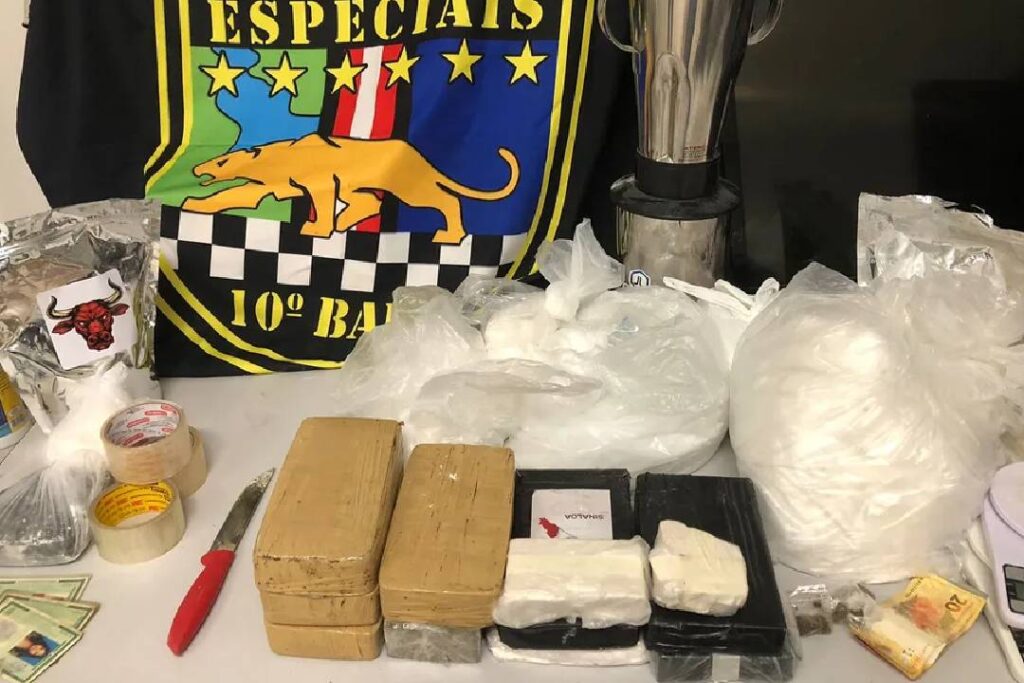 Suspeito de integrar facção criminosa é preso com 20 kg de drogas em Santa Bárbara d'Oeste - Foto: Divulgação/Baep