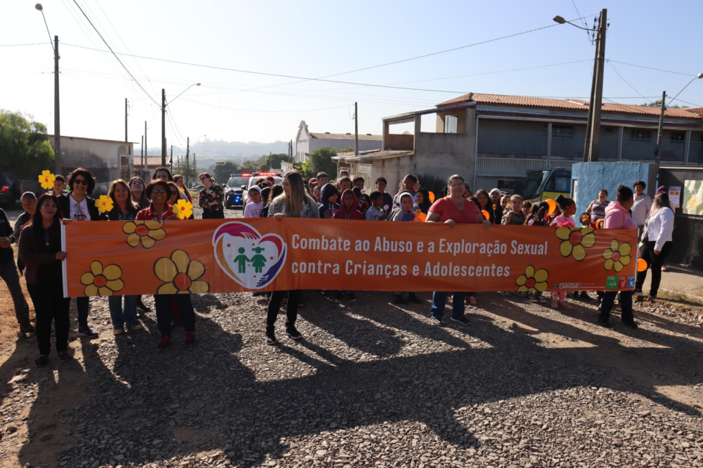 Caminhada pela região central acontece neste sábado (20) em alusão a Semana de Combate ao Abuso e Exploração Sexual Contra Crianças e Adolescentes - Foto: Divulgação/Prefeitura de Capivari