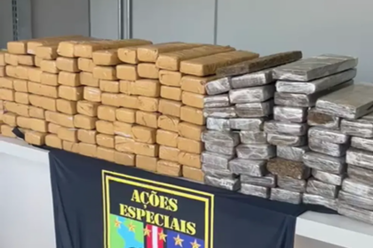 Homem é preso com 138 tijolos de maconha escondidos dentro de sofá em Americana — Foto: Polícia Militar/Divulgação