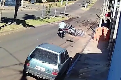 Acidente envolvendo duas motos em Elias Fausto — Foto: Reprodução