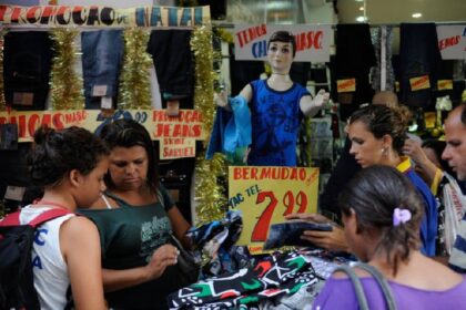Vendas no varejo variam 0,1% em novembro e têm segundo mês de estabilidade - Foto: Agência Brasil
