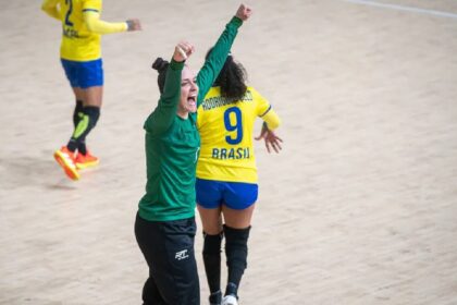 Brasil é ouro no handebol feminino e conquista vaga nas olimpíadas - Foto: Rafael Bello/COB