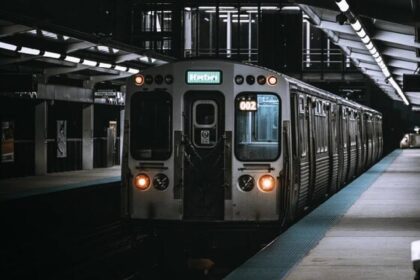 Acidente de metrô de Nova York deixa ao menos 26 pessoas feridas - Foto: Freepik