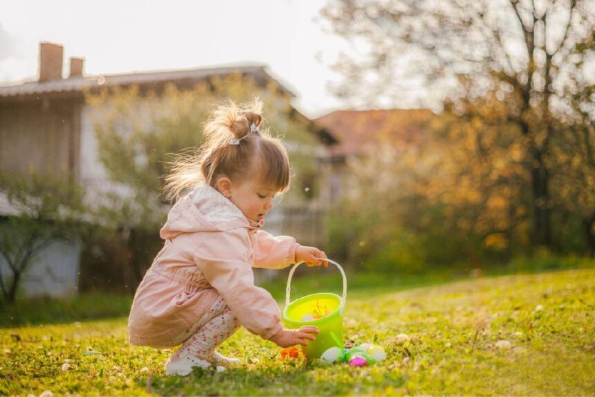 Conheça cinco brincadeiras para fazer com as crianças na Páscoa - Foto: divulgação istock