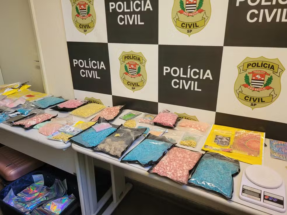 Polícia Civil apreende papelotes de drogas sintéticas e um é preso na Rodovia Santos Dumont, em Campinas — Foto: Polícia Civil/Divulgação