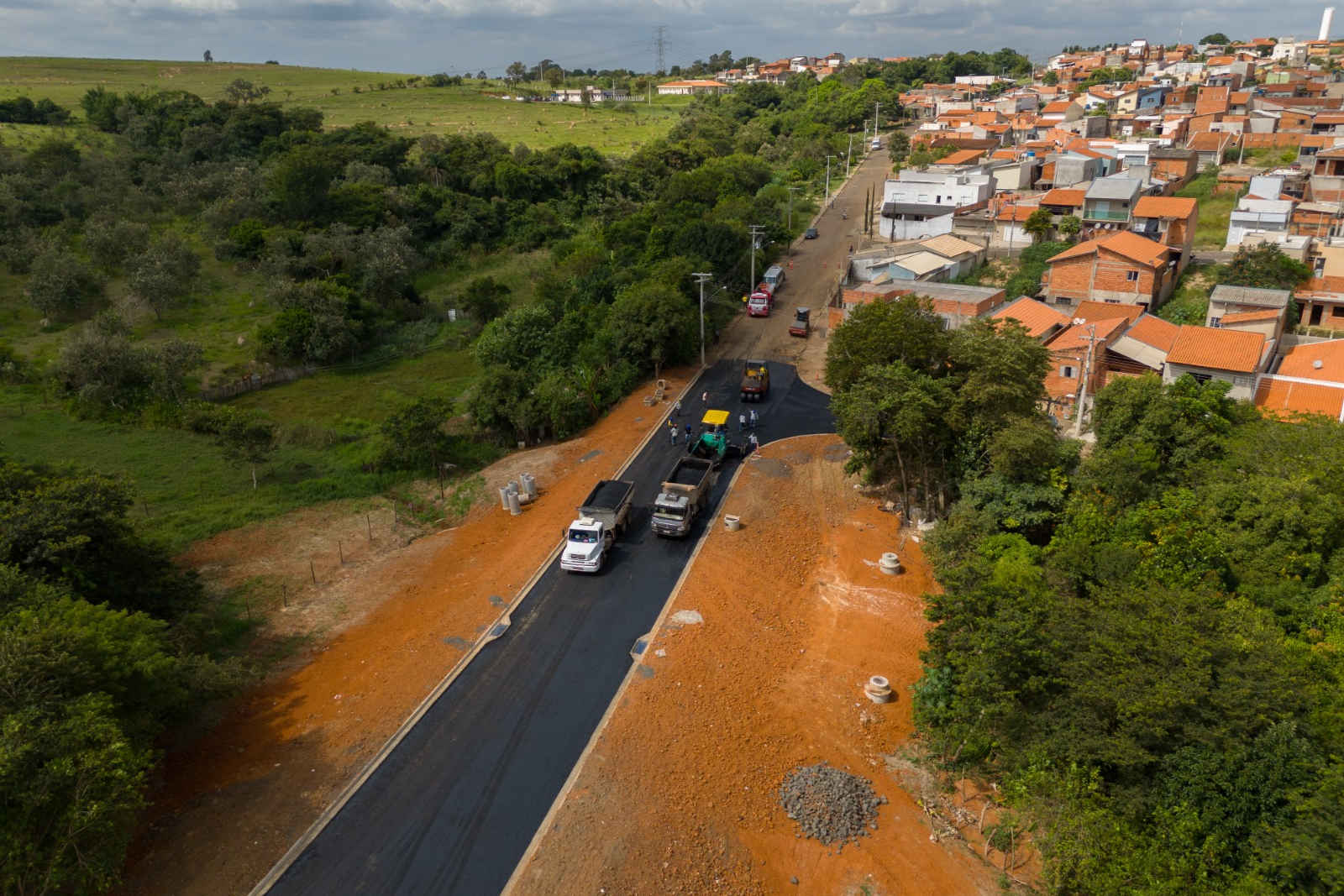Ponte do Imperial recebe pavimentação completa e se prepara para inauguração - Foto: Divulgação/Prefeitura de Capivari