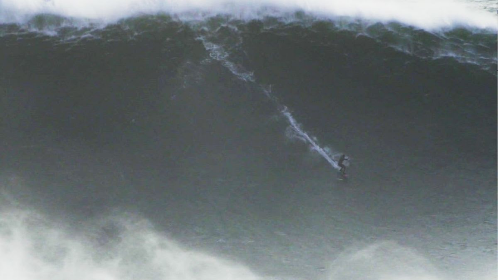 Brasileiro e alemão disputam por recorde mundial de maior onda surfada - Foto: Reprodução