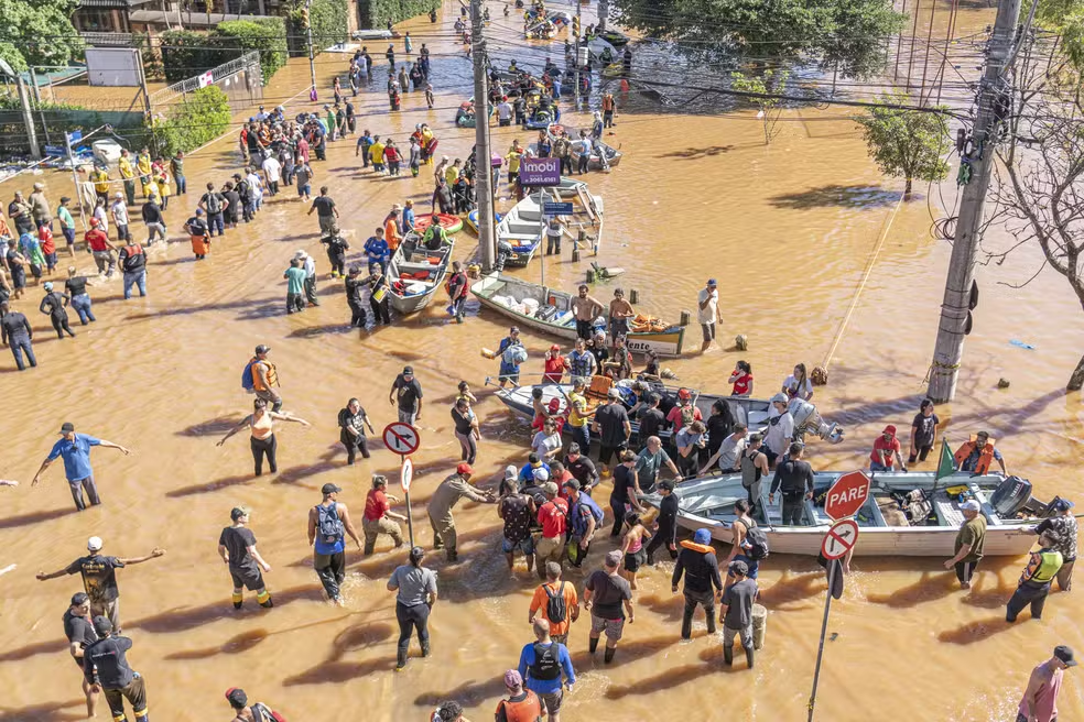 Sobe para 100 o número de mortos após enchentes que atingem o RS — Foto: JORGE LANSARIN/ENQUADRAR/ESTADÃO CONTEÚDO